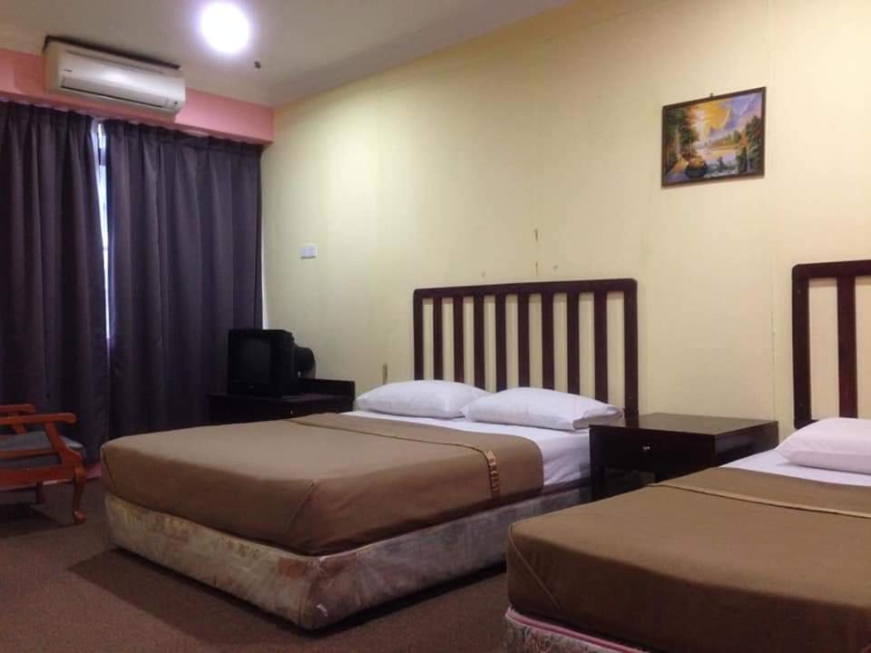 Hotel Nawar Pasir Mas Екстериор снимка