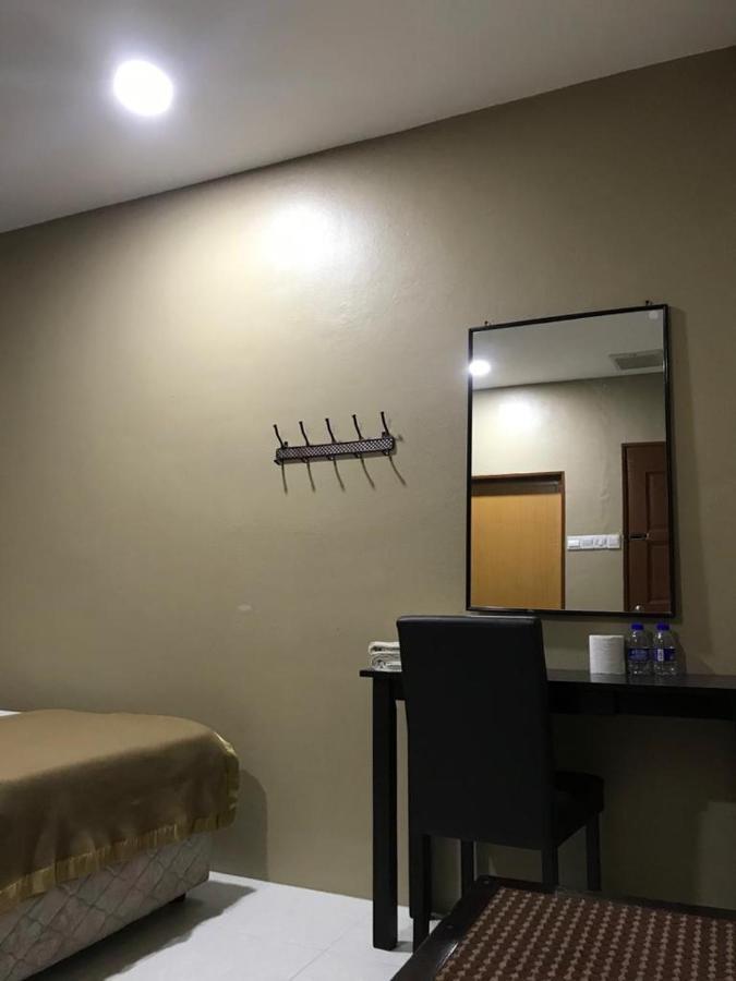 Hotel Nawar Pasir Mas Екстериор снимка